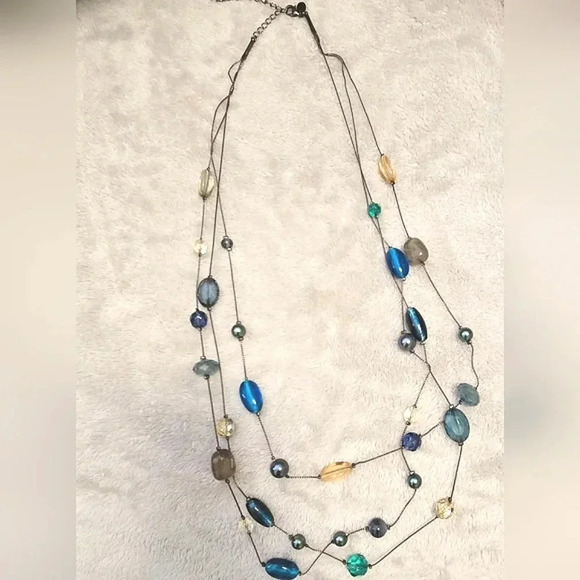 #391 Lia Sophia Bead Necklace - Picture 2 of 4